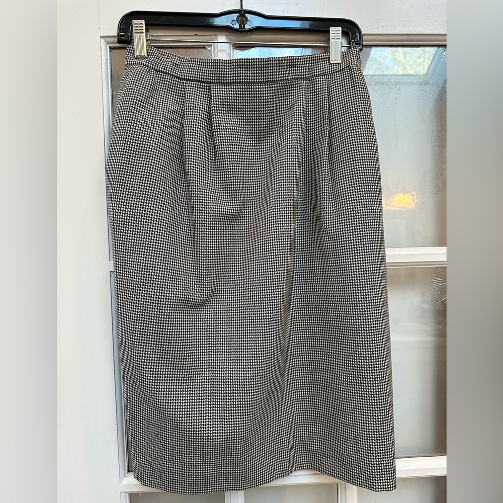 Vintage Carlisle 100% Wool Classic Black & White Houndstooth Pencil Skirt Size 8